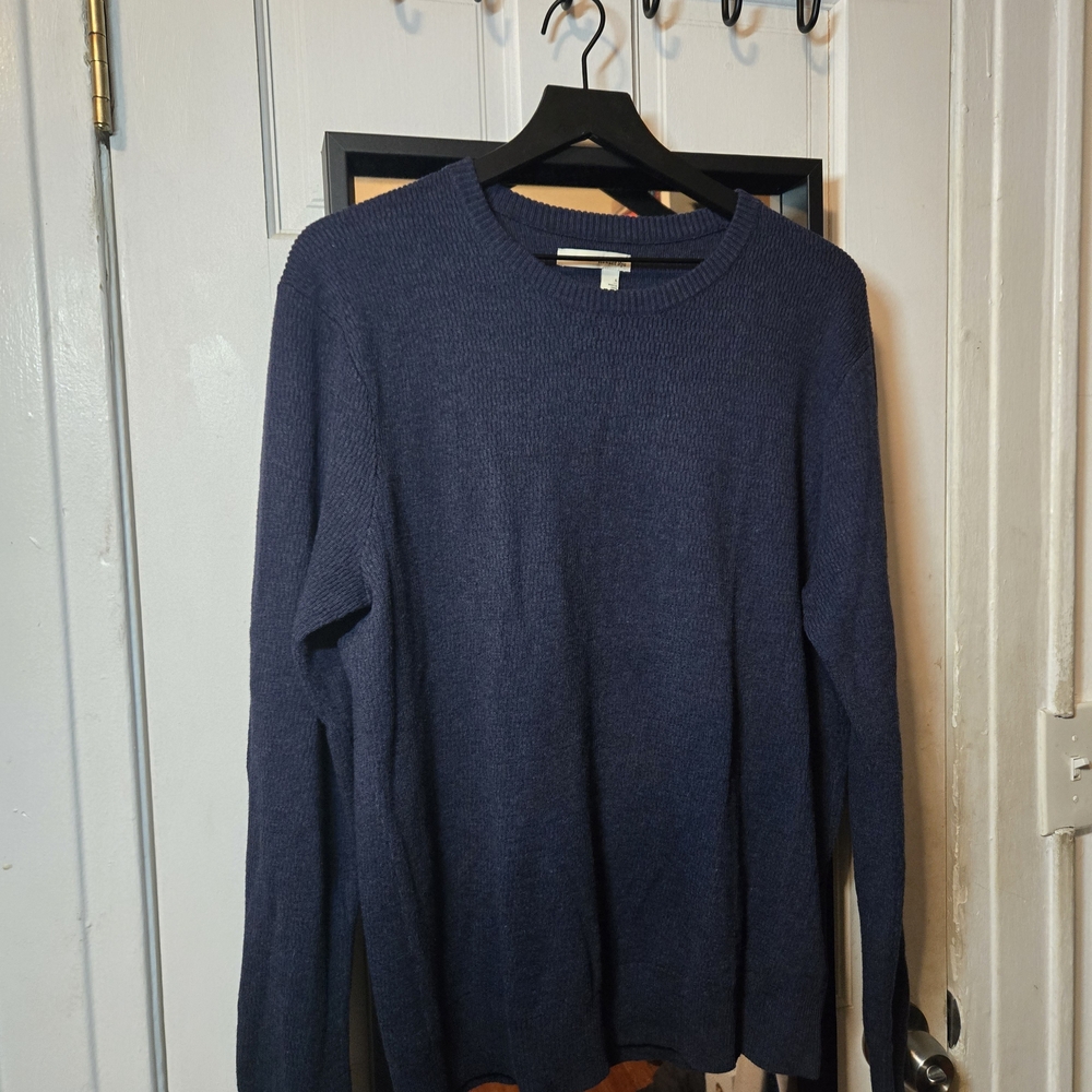 Men's Navy Crewneck Sweater